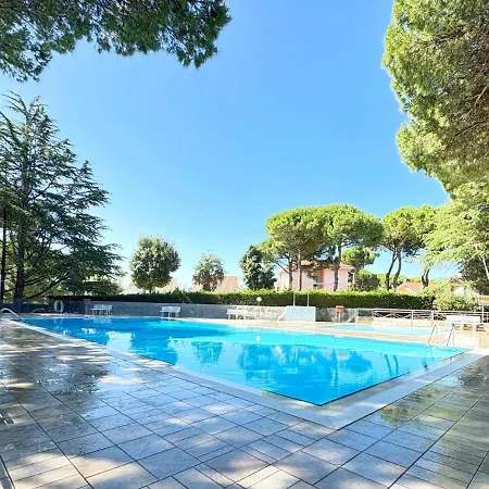 Blu Mare Piscina Giardino E Centro شقة