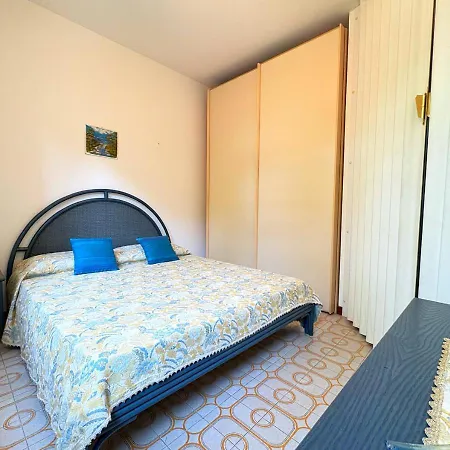 Blu Mare Piscina Giardino E Centro ليدو دي يسولو