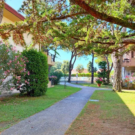 Blu Mare Piscina Giardino E Centro Appartement *